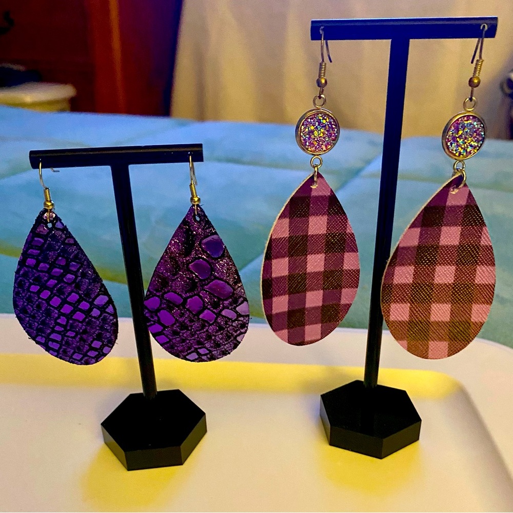 Set of 2 Handmade Teardrop Dangle Earrings